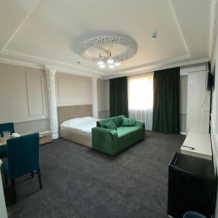 Sapphire hotels Taraz Eksteriør billede